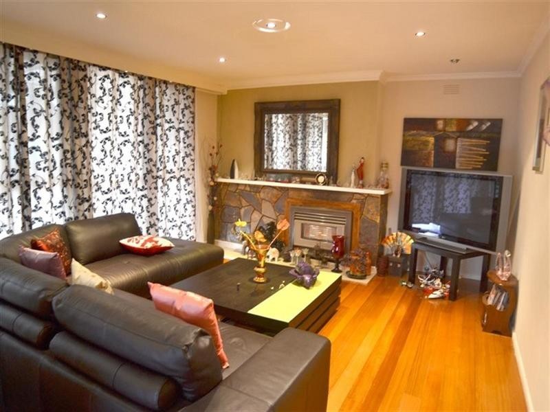 6 Westerfield Drive, Notting Hill VIC 3168