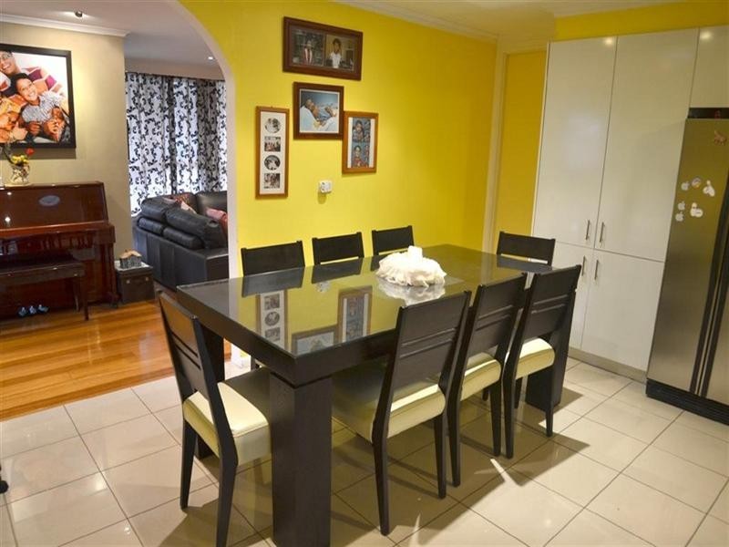 6 Westerfield Drive, Notting Hill VIC 3168