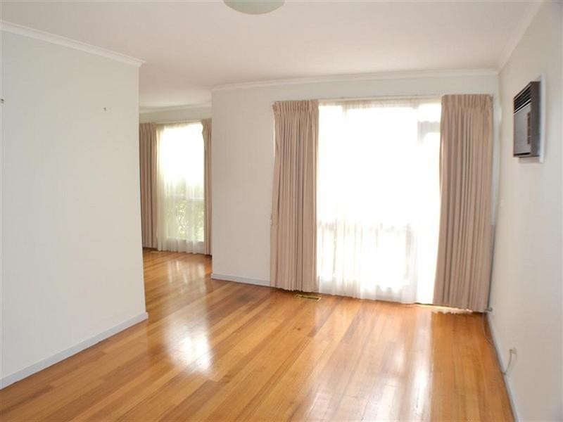 19 Winston Street, Glen Waverley VIC 3150