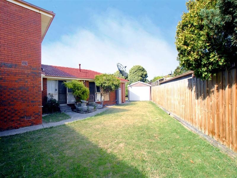 22 Annandale Crescent, Glen Waverley VIC 3150