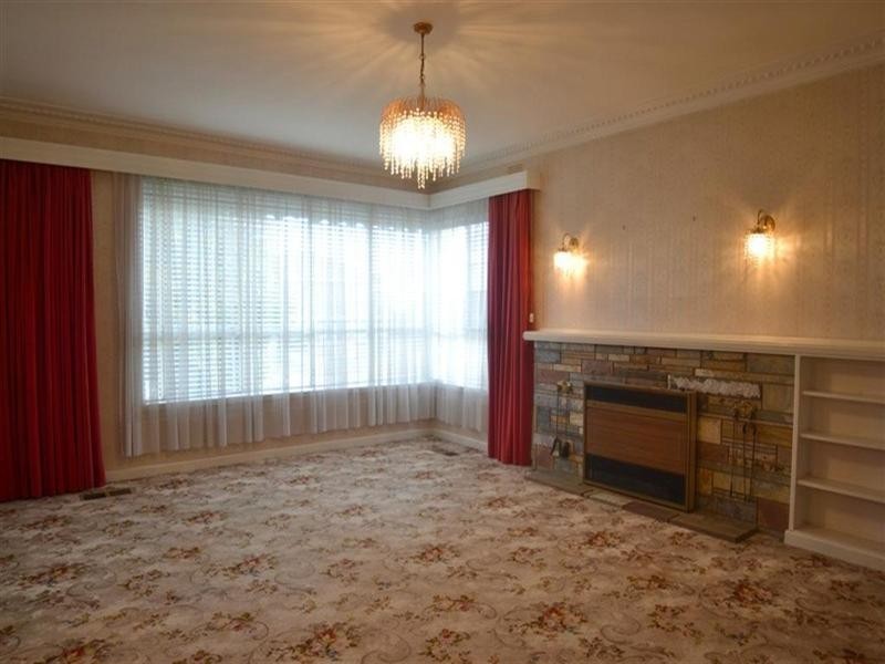 6 Viewpoint Avenue, Glen Waverley VIC 3150