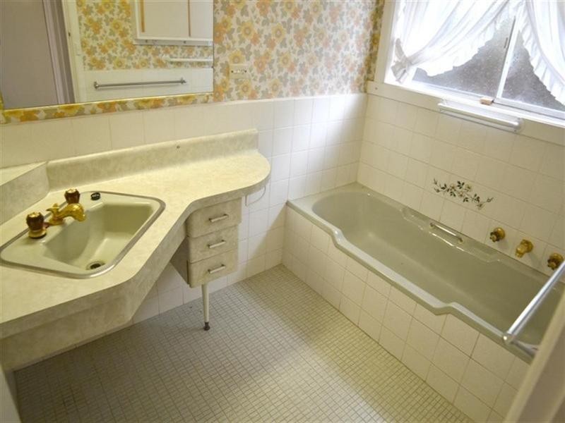 6 Viewpoint Avenue, Glen Waverley VIC 3150