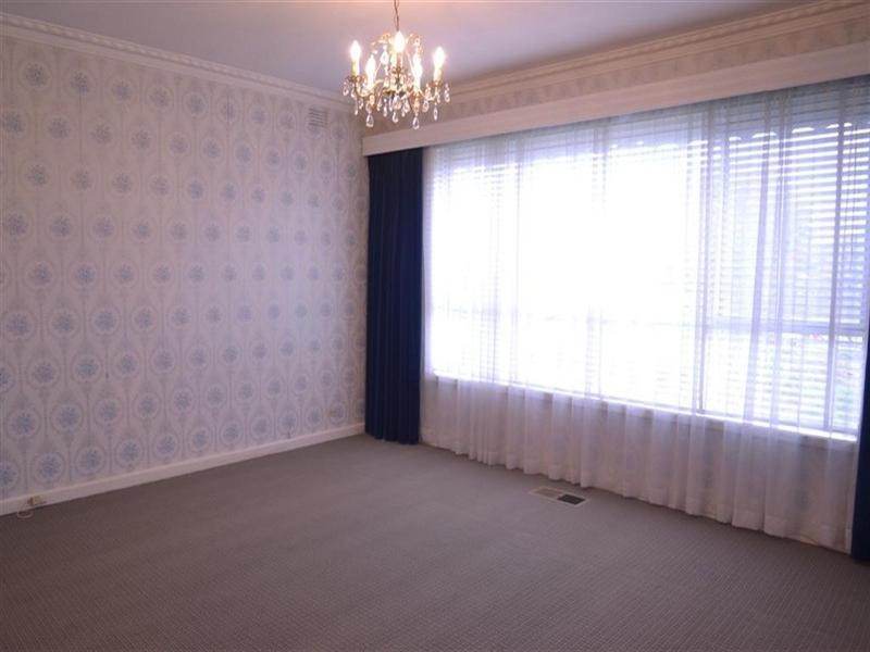 6 Viewpoint Avenue, Glen Waverley VIC 3150