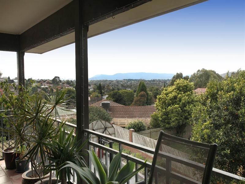 21 Ashby Drive, Dandenong North VIC 3175