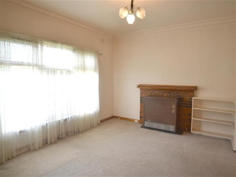 19 Edith Street, Glen Waverley VIC 3150