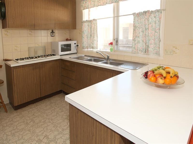 105 Watsons Road, Glen Waverley VIC 3150