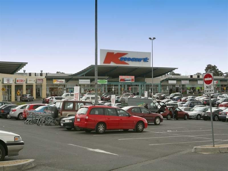 8 Chandler Grove, Burwood VIC 3125