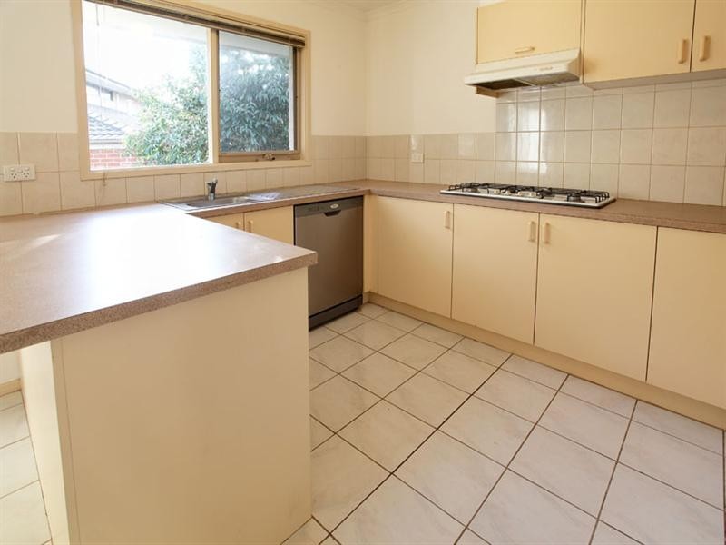 2/247 Gallaghers Road, Glen Waverley VIC 3150