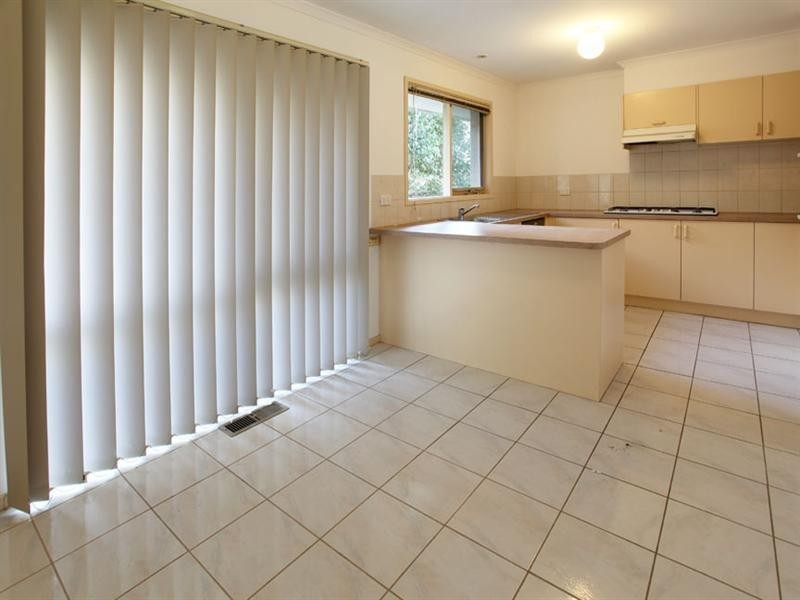 2/247 Gallaghers Road, Glen Waverley VIC 3150