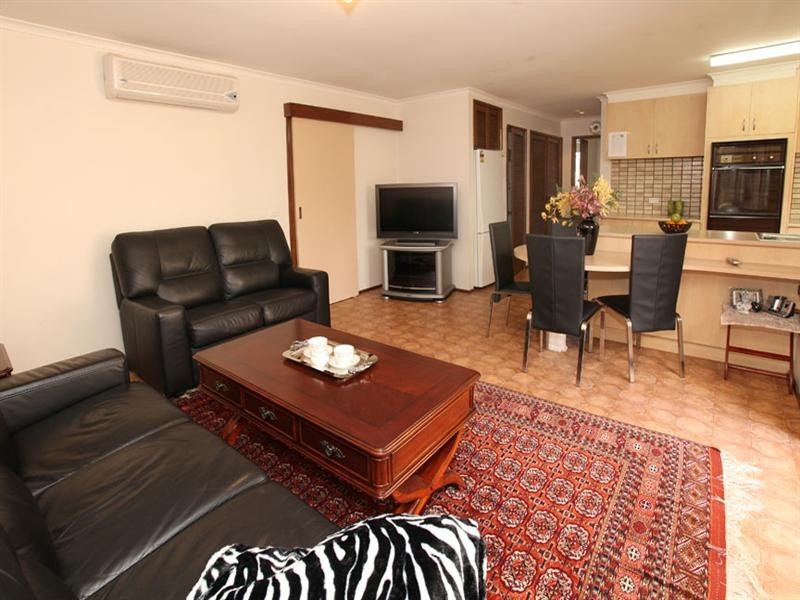 23 Tanner Street, Glen Waverley VIC 3150