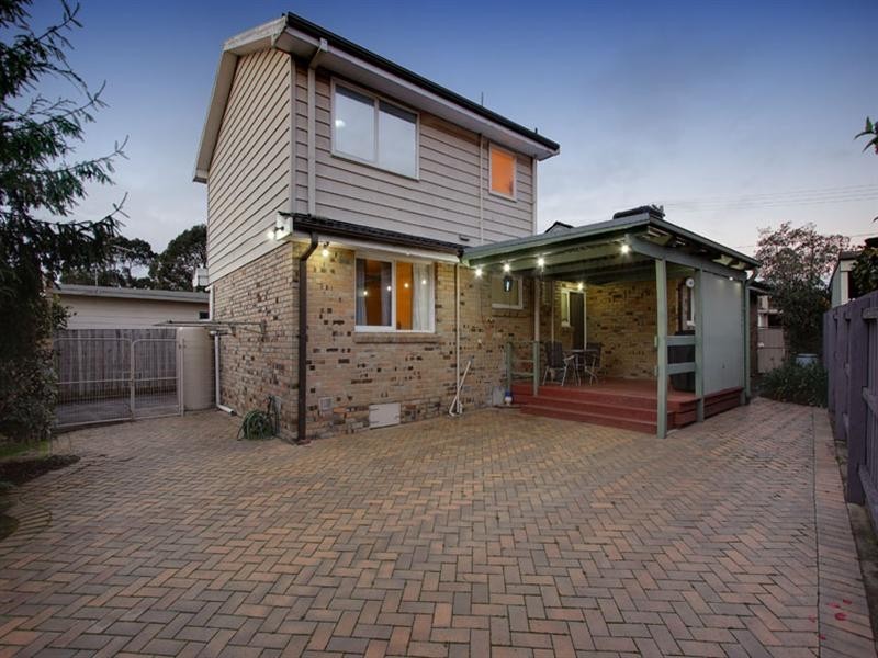 32 Botanic Drive, Glen Waverley VIC 3150