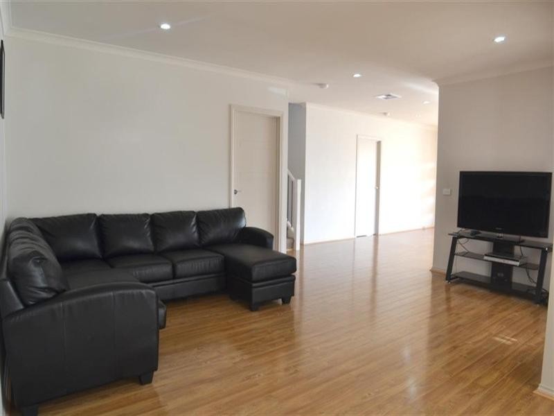 1/16 Churchill Avenue, Chadstone VIC 3148