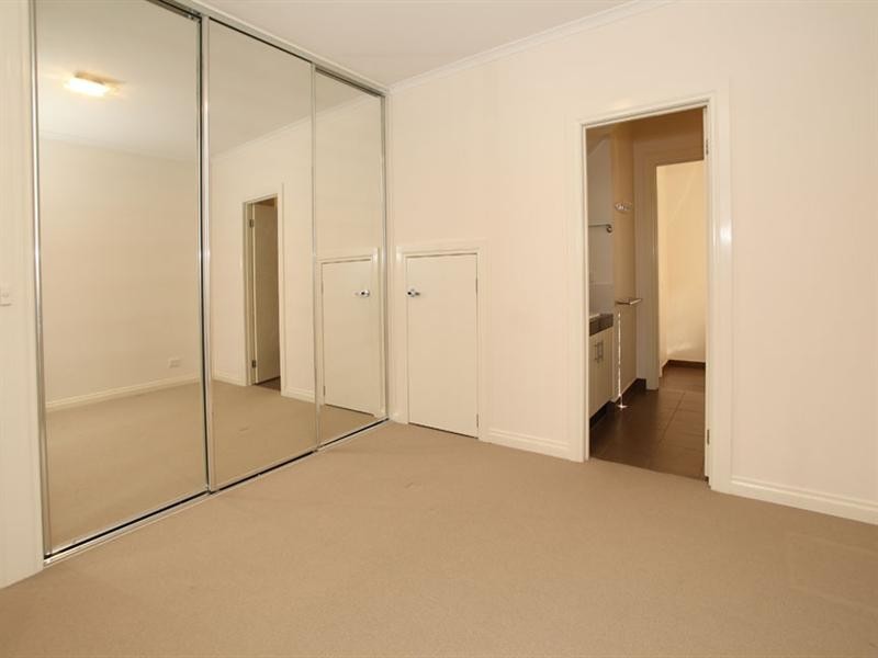 2/138 Warrigal Road, Camberwell VIC 3124