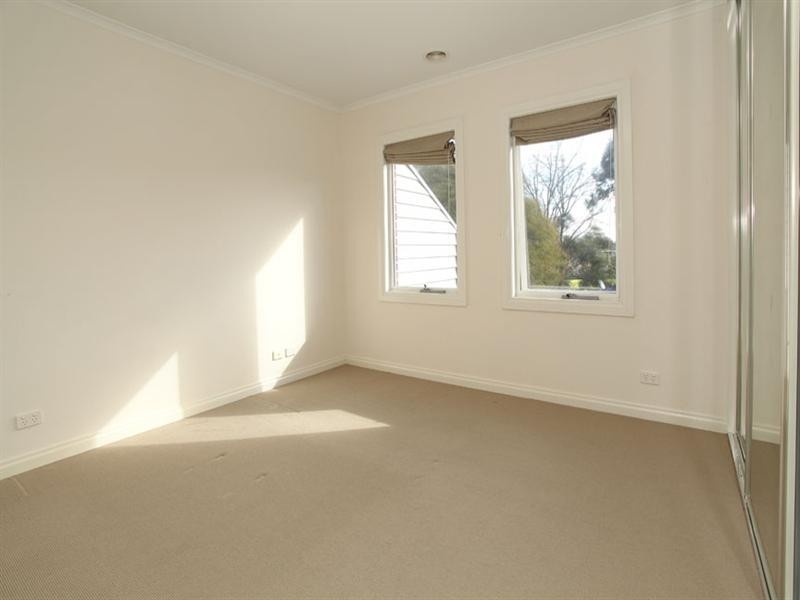 2/138 Warrigal Road, Camberwell VIC 3124