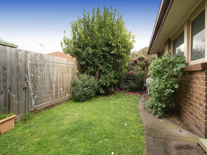 2/9 Gyton Avenue, Glen Waverley VIC 3150