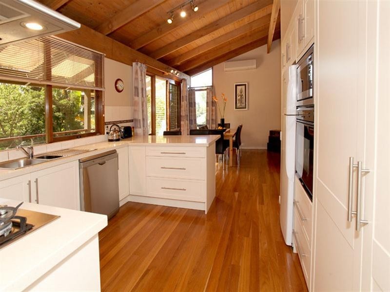 15 Wellesley Road, Glen Waverley VIC 3150