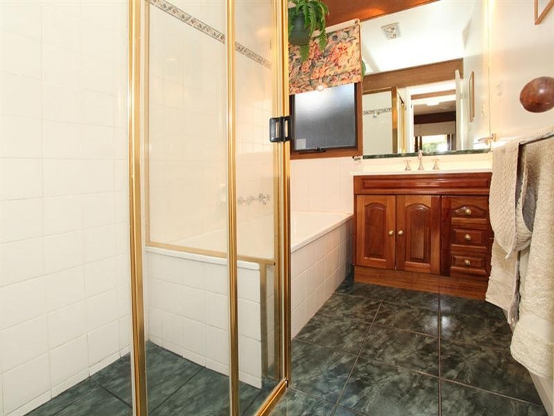 15 Wellesley Road, Glen Waverley VIC 3150