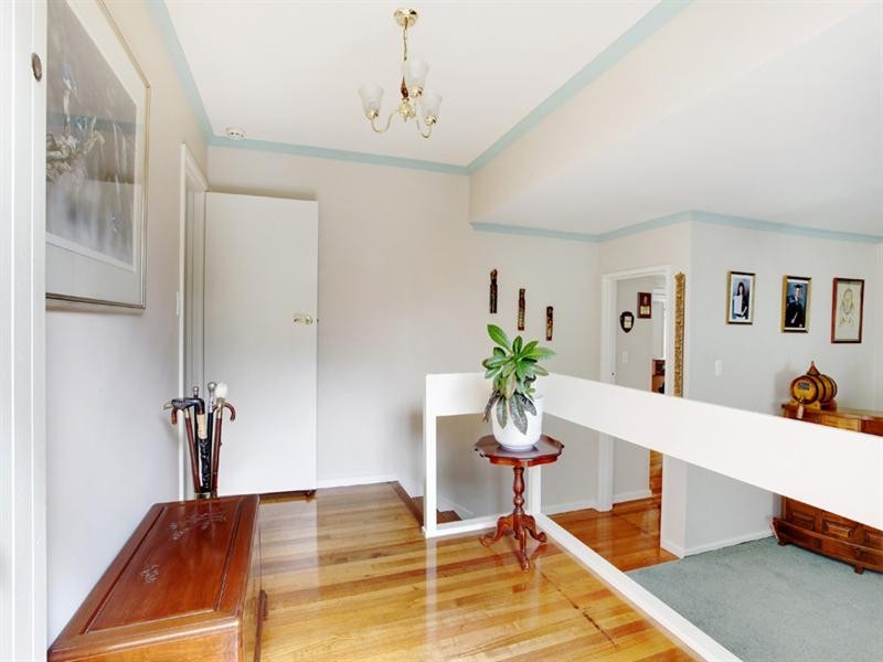 25 Glen Tower Drive, Glen Waverley VIC 3150