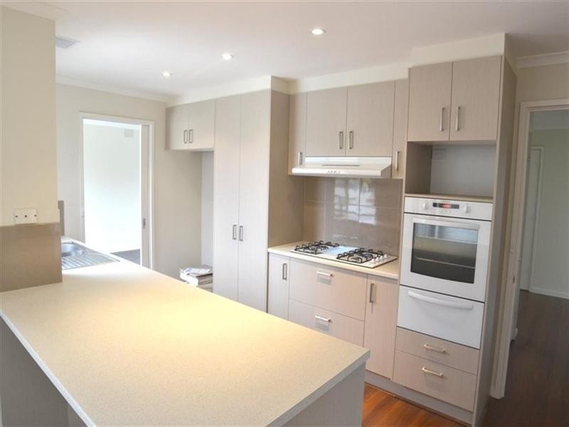 30 Gladeswood Drive, Mulgrave VIC 3170