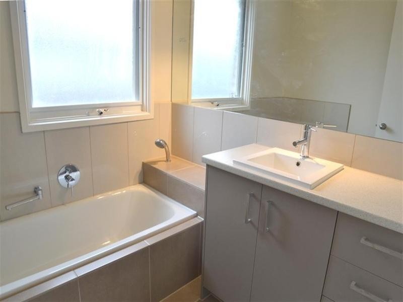 30 Gladeswood Drive, Mulgrave VIC 3170