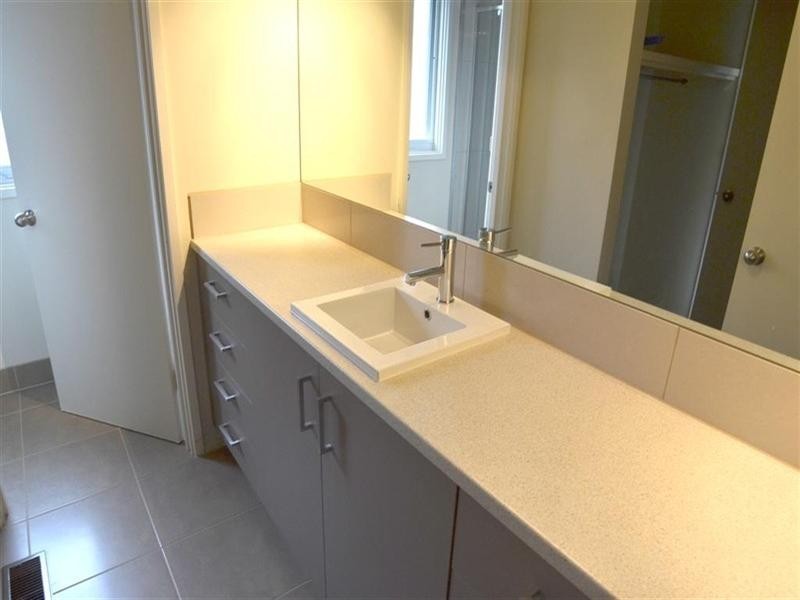 30 Gladeswood Drive, Mulgrave VIC 3170