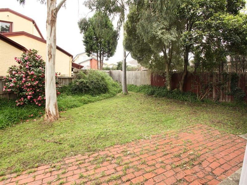 4 Glen Tower Drive, Glen Waverley VIC 3150