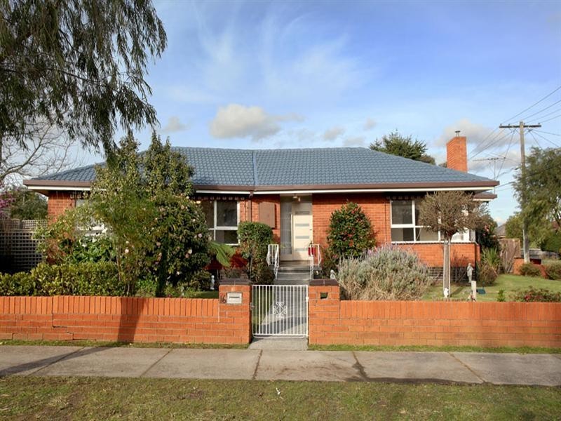 16 Hampstead Crescent, Glen Waverley VIC 3150