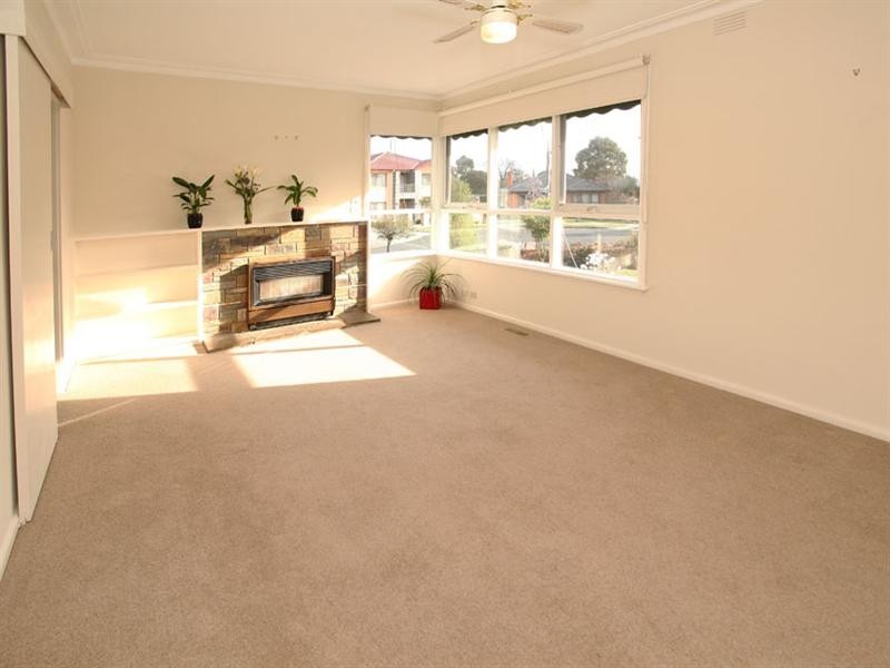 16 Hampstead Crescent, Glen Waverley VIC 3150