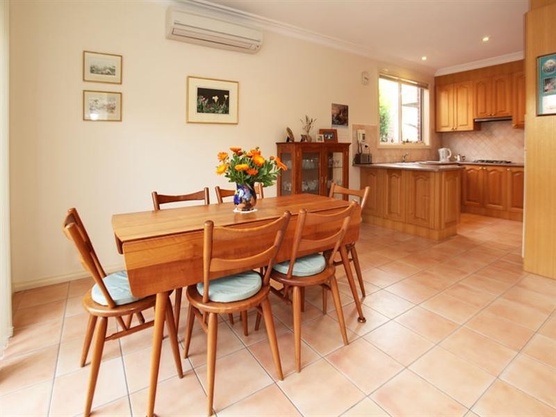 1/32 Wilson Road, Glen Waverley VIC 3150