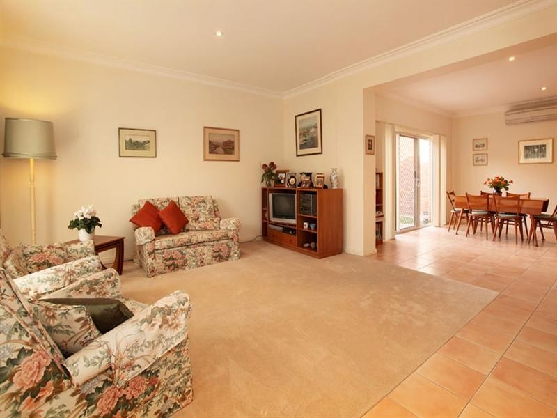 1/32 Wilson Road, Glen Waverley VIC 3150