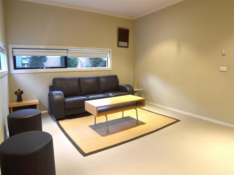 64 Herriotts Boulevard, Glen Waverley VIC 3150