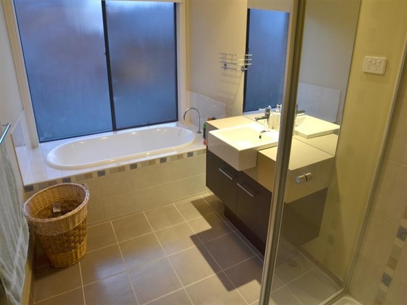 64 Herriotts Boulevard, Glen Waverley VIC 3150