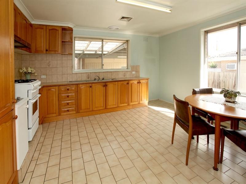 10 Murdoch Avenue, Mulgrave VIC 3170