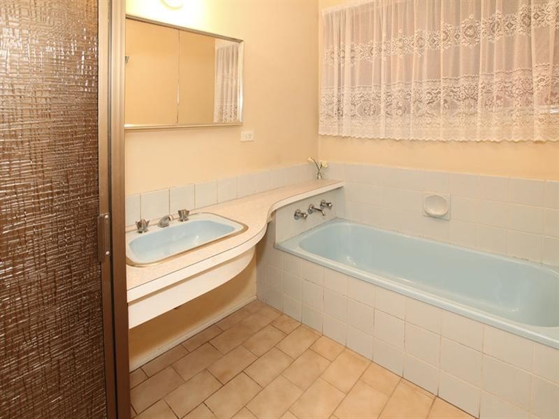 10 Murdoch Avenue, Mulgrave VIC 3170