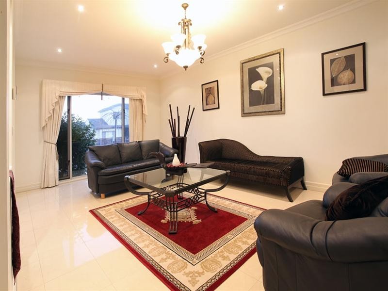 19 Stewart Road, Oakleigh East VIC 3166