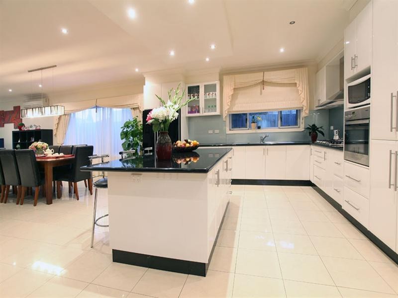 19 Stewart Road, Oakleigh East VIC 3166