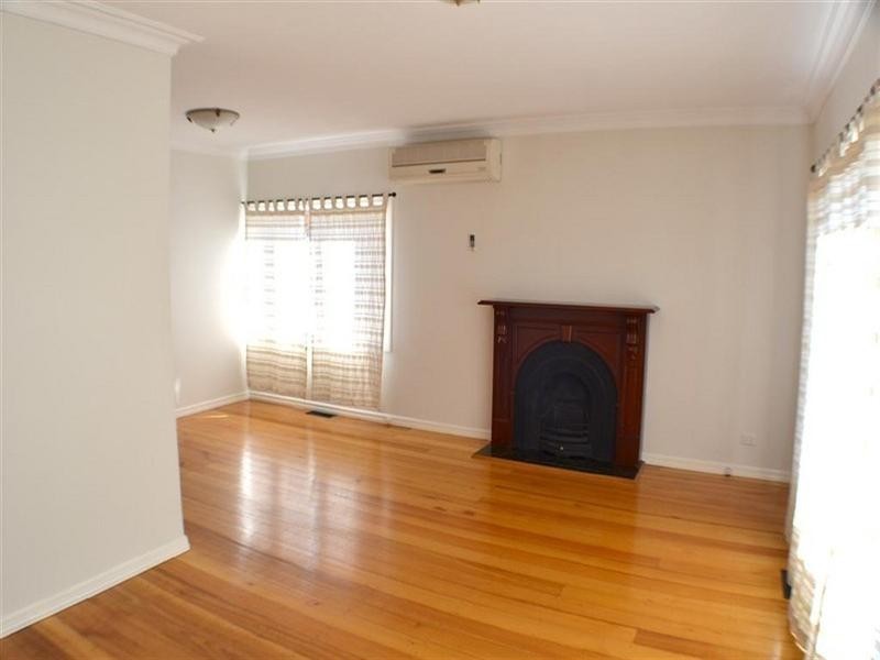 50 Fairhills Parade, Glen Waverley VIC 3150