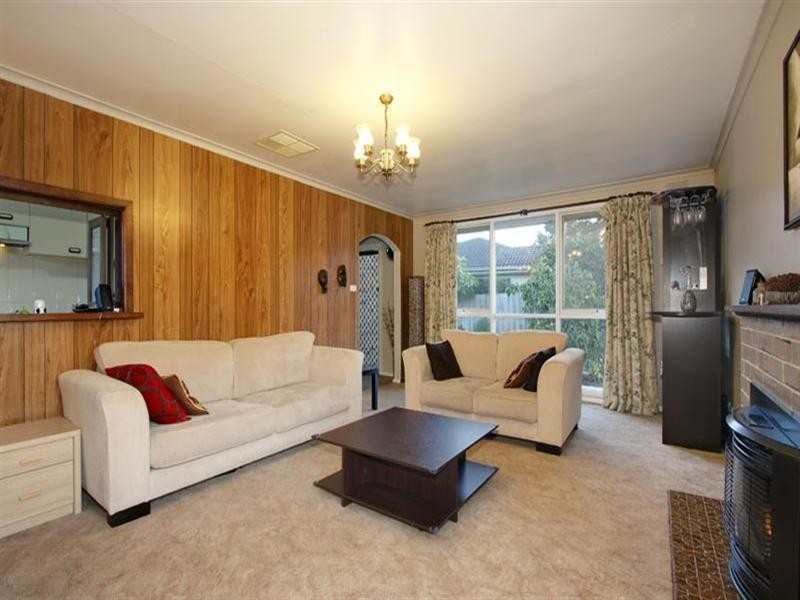 32 Botanic Drive, Glen Waverley VIC 3150