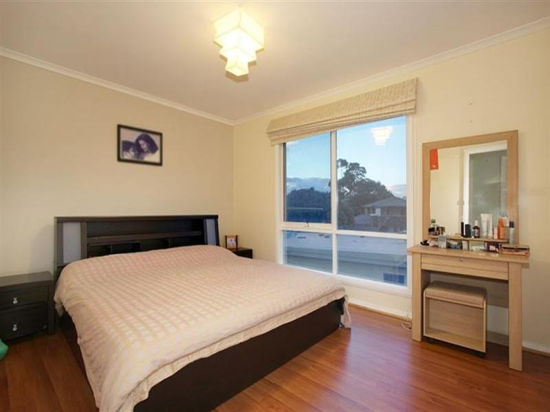 32 Botanic Drive, Glen Waverley VIC 3150