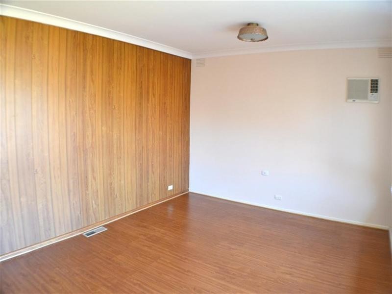 28 Cambridge Drive, Glen Waverley VIC 3150