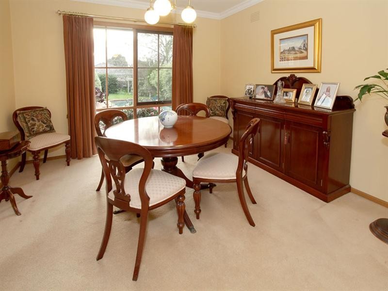 9 Alimar Road, Glen Waverley VIC 3150