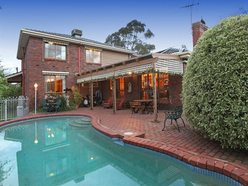 9 Alimar Road, Glen Waverley VIC 3150