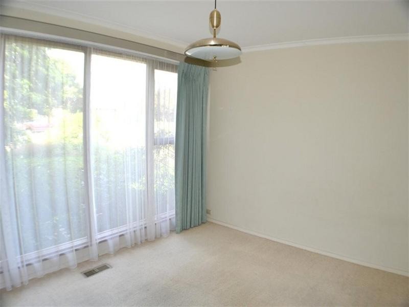 265 Gallaghers Road, Glen Waverley VIC 3150