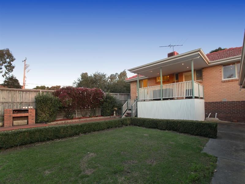 41 Fairland Avenue, Oakleigh East VIC 3166