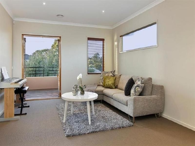 32 Boyanna Road, Glen Waverley VIC 3150