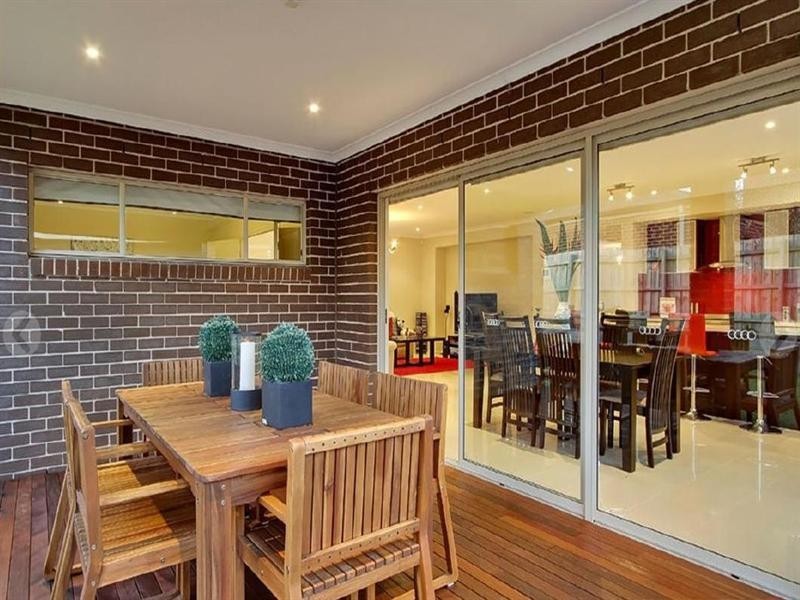 32 Boyanna Road, Glen Waverley VIC 3150