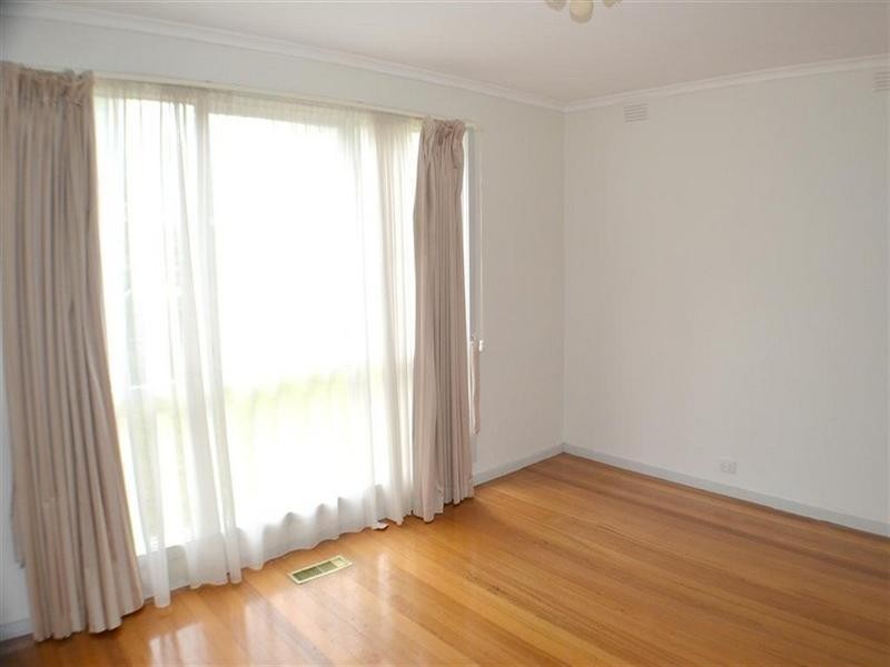 19 Winston Street, Glen Waverley VIC 3150