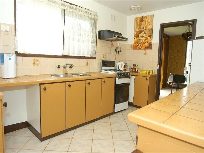 32 Hibiscus Drive, Wheelers Hill VIC 3150