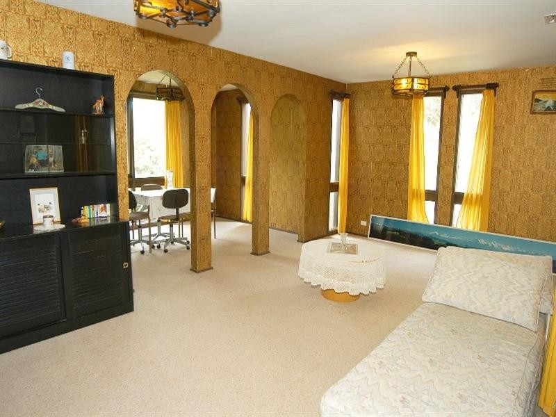 32 Hibiscus Drive, Wheelers Hill VIC 3150