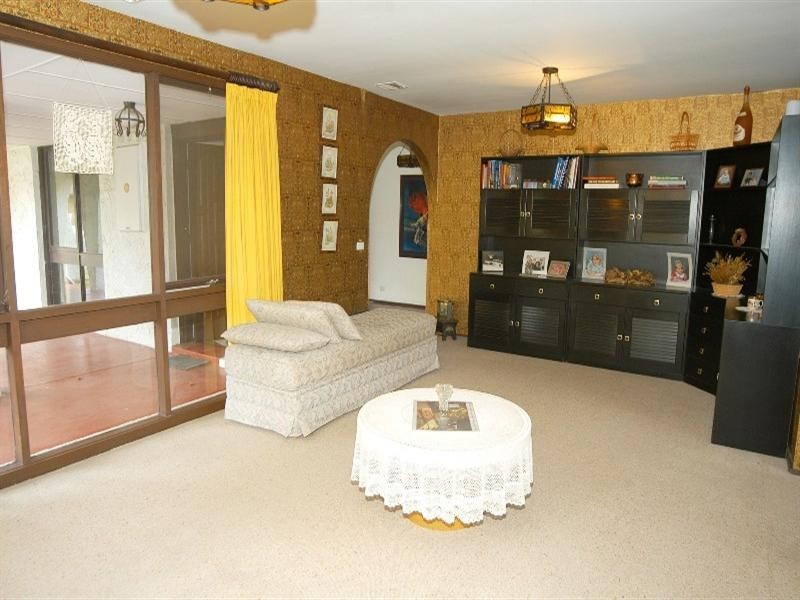 32 Hibiscus Drive, Wheelers Hill VIC 3150